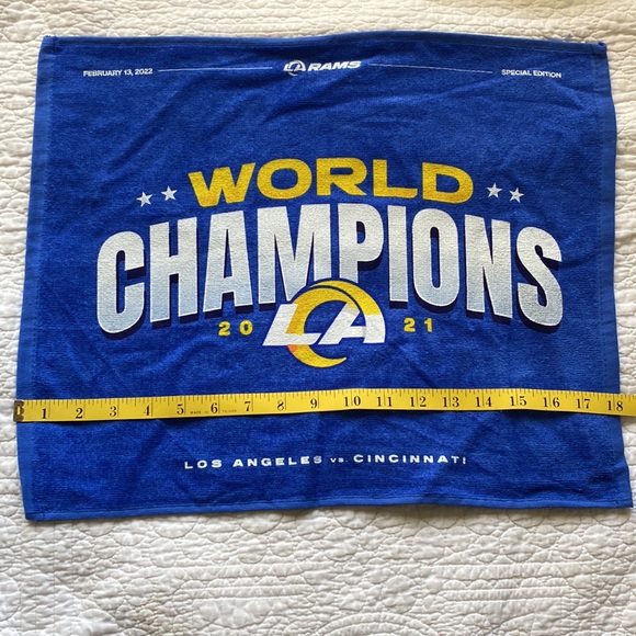 🏈BRAND NEW LOS ANGELES RAMS Super Bowl Shirt / Towel Combo🏈 - Picture 7 of 10